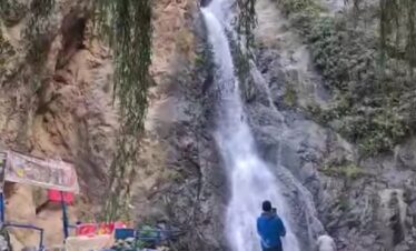 exploring with lahniti tours gorges