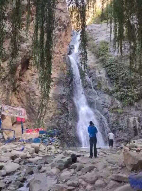 exploring with lahniti tours gorges